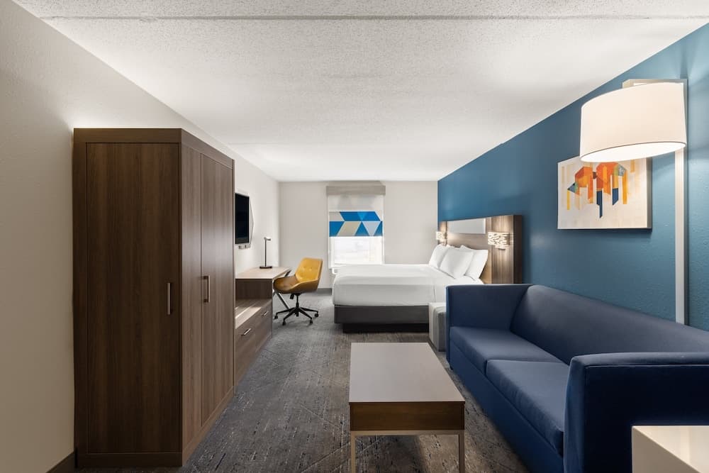 Holiday Inn Express Hotel & Suites Danbury - I-84 by IHG gallery photo in Danbury, CT — image 4
