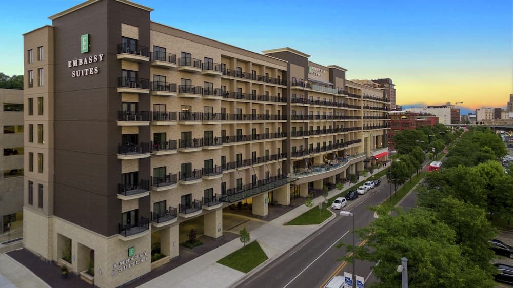 Embassy Suites by Hilton Grand Rapids Downtown,MI — hotel in Grand Rapids, Michigan