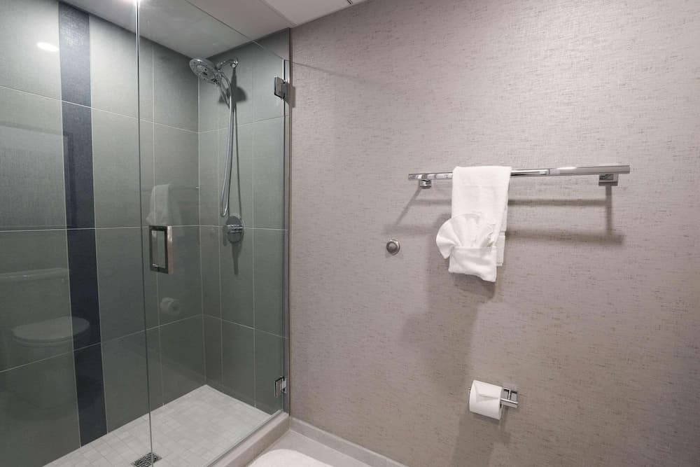 Radisson Plaza Hotel at Kalamazoo Center gallery photo in Kalamazoo, MI — image 94