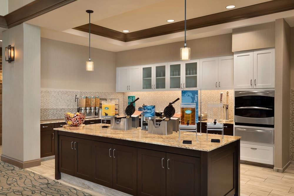 Homewood Suites by Hilton Southaven interior in Southaven, MS — gallery photo 2