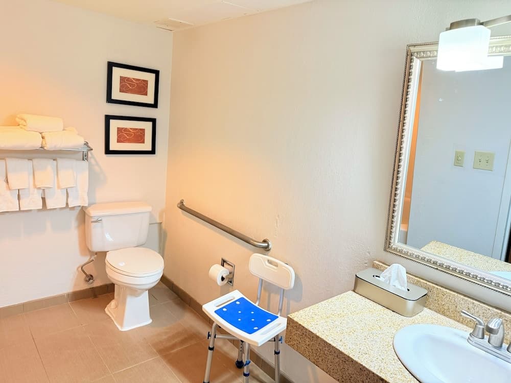 Comfort Suites Near Casinos Norwich-Uncasville CT gallery photo in Norwich, CT — image 31