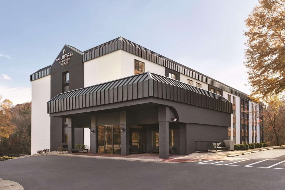 Country Inn & Suites by Radisson, Williamsburg East (Busch Gardens), VA featured exterior or lobby in Williamsburg, VA — similar hotel