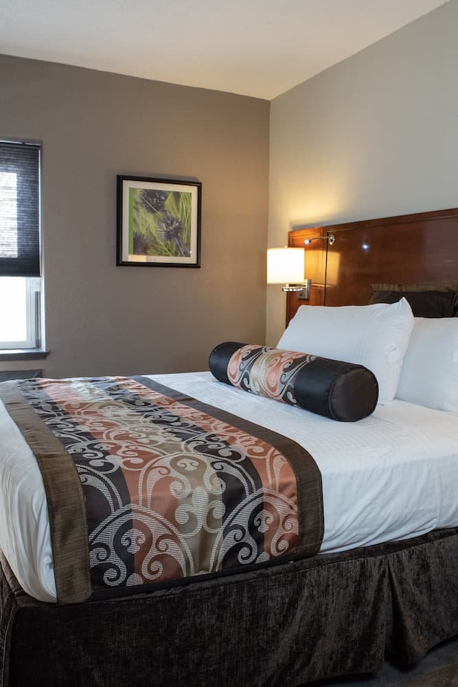 Hotel Chataura gallery photo in Dearborn, MI — image 28