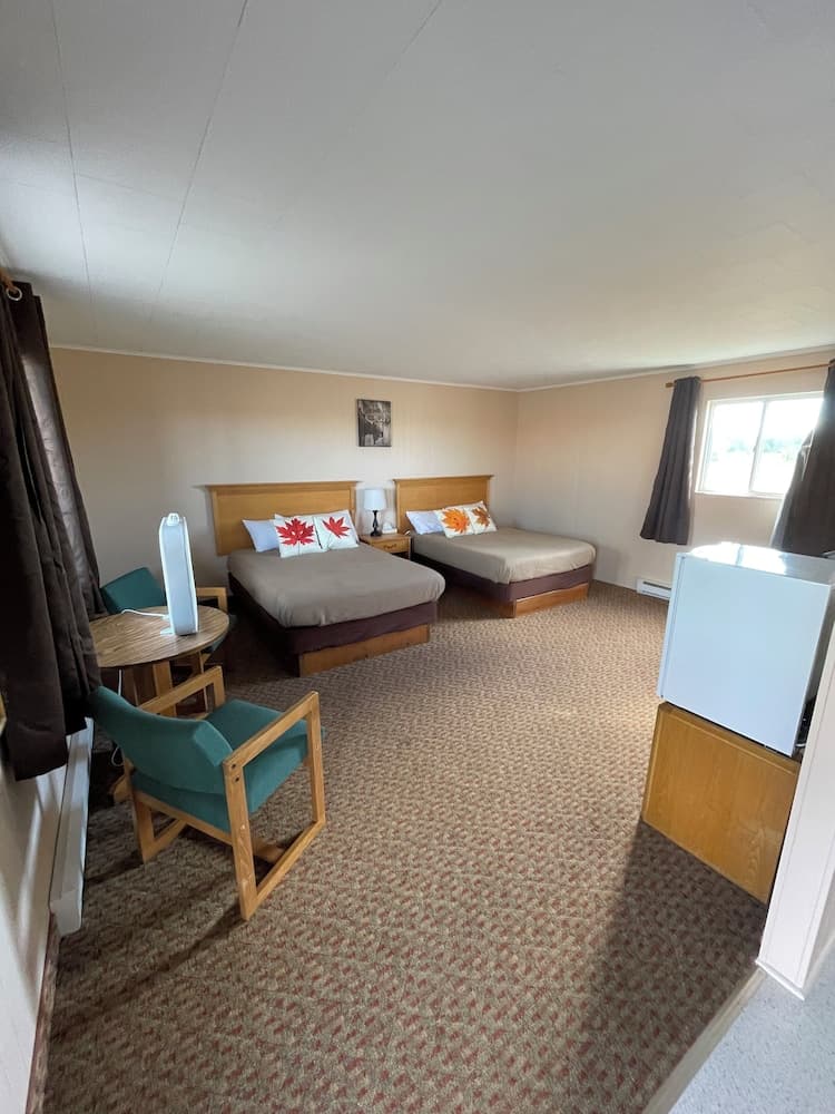 Fletchys Pictured Rocks Resort featured exterior or lobby in Grand Marais, MI — similar hotel
