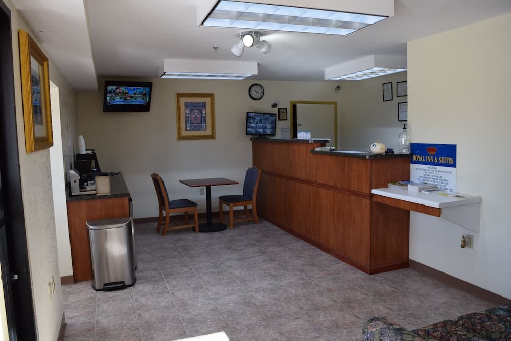 Royal Inn Douglasville interior in Douglasville, GA — gallery photo 2