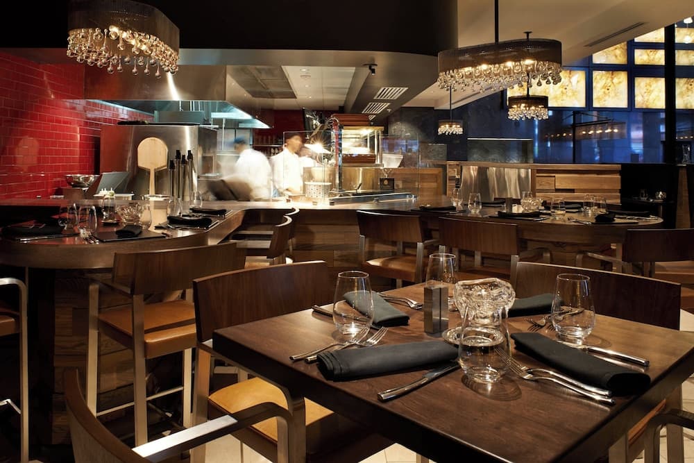 Metropolitan at The 9, Autograph Collection interior in Cleveland, OH — gallery photo 2