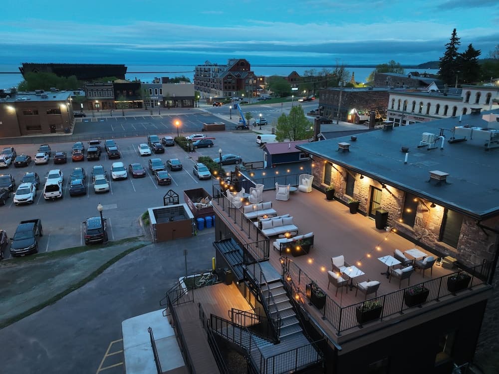 EXPLORE Marquette Historic District featured exterior or lobby in Marquette, MI — similar hotel