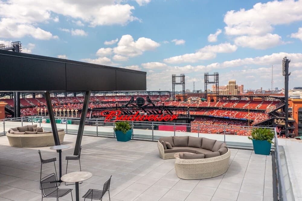 Landing Downtown St. Louis interior in St. Louis, MO — gallery photo 2