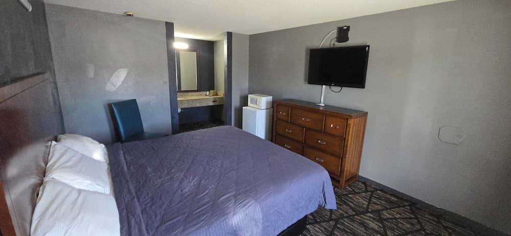 c towninn and suites property views in Cleveland, MS — gallery photo 3