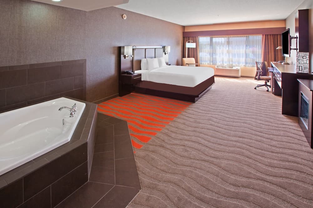 Holiday Inn Express and Suites Columbus Edinburgh by IHG gallery photo in Edinburgh, IN — image 13