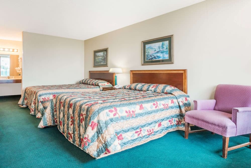 Knights Inn Wabash property views in Wabash, IN — gallery photo 3