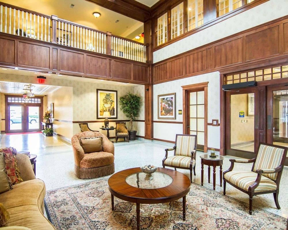 Liberty Hotel, an Ascend Collection Hotel property views in Cleburne, TX — gallery photo 3