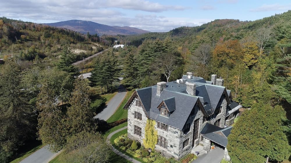 Castle Hill Resort And Spa featured exterior or lobby in Cavendish, VT — similar hotel