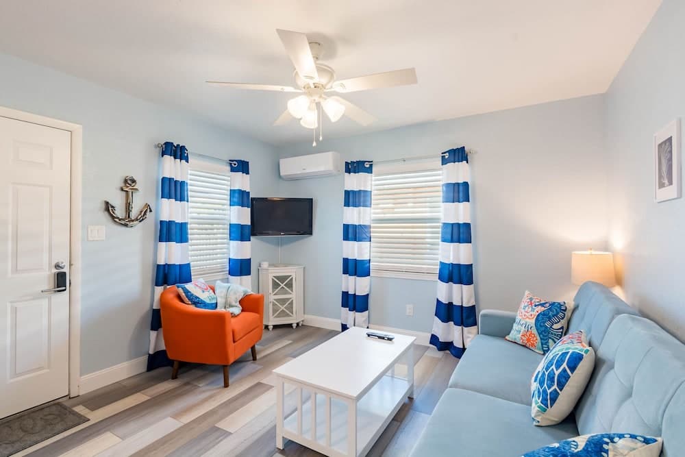 Upham Beach Inn interior in St. Pete Beach, FL — gallery photo 2