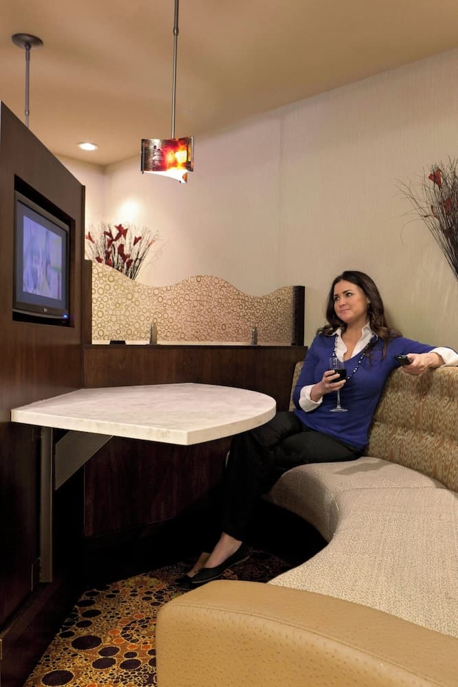 Courtyard by Marriott Newburgh Stewart Airport gallery photo in Newburgh, NY — image 14