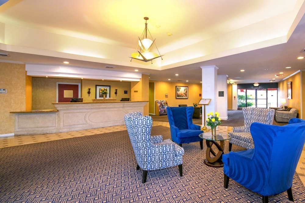 Oakland Airport Executive Hotel gallery photo in Oakland, CA — image 40
