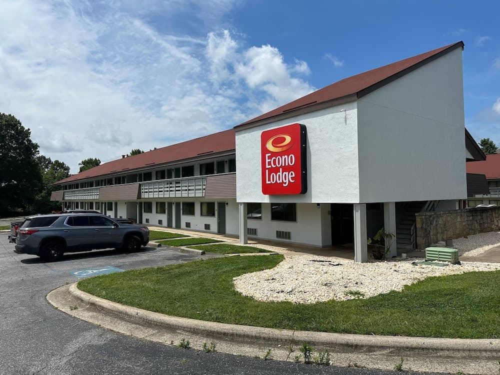 Econo Lodge Hickory — hotel in Hickory, North Carolina