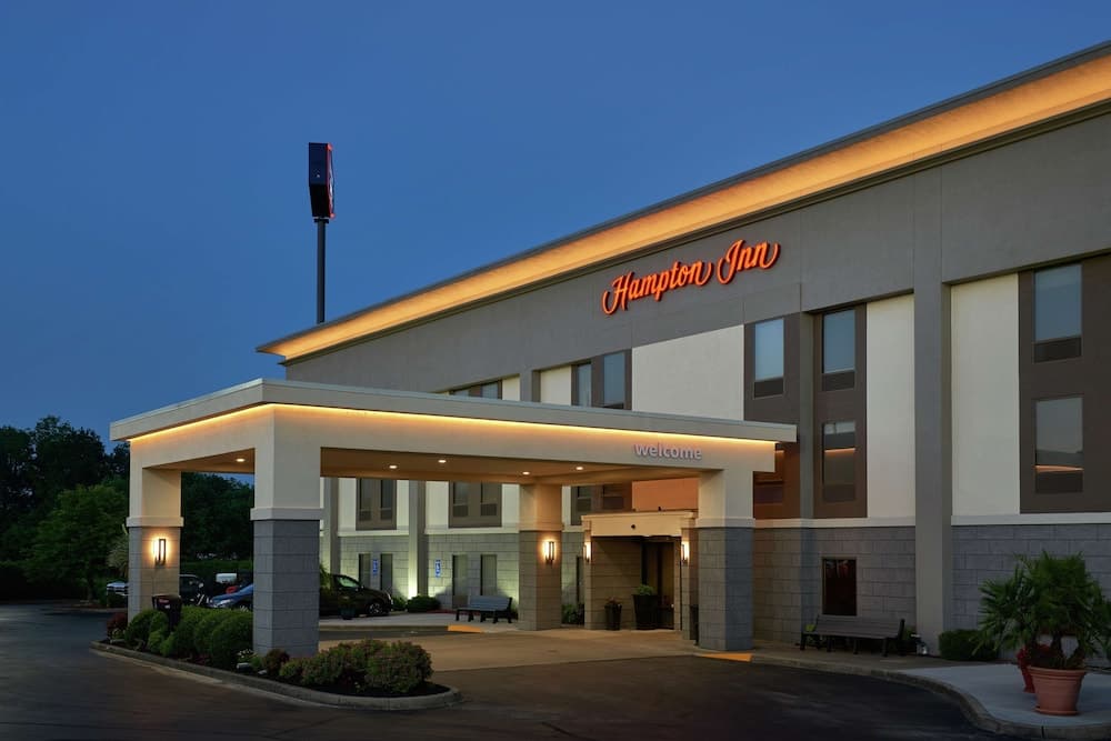 Hampton Inn Louisville I-65 @ Brooks Rd. featured exterior or lobby in Brooks, KY — similar hotel