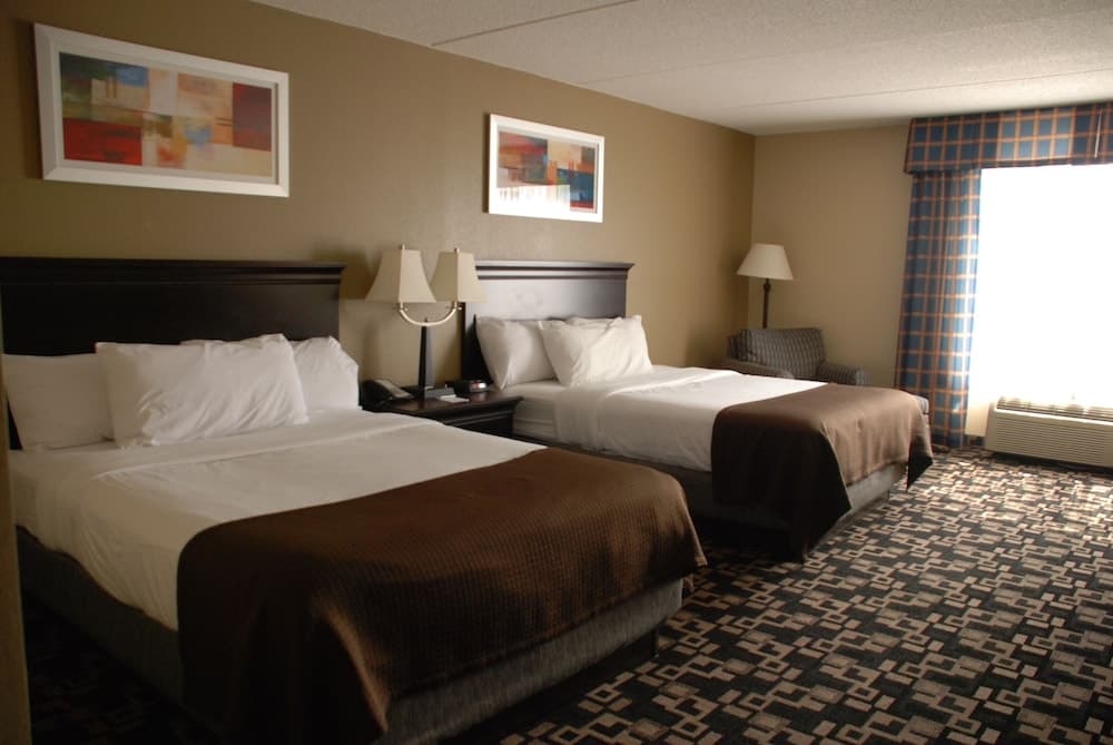 The Plaza Hotel & Suites Winona gallery photo in Winona, MN — image 9