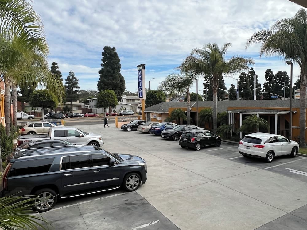 Amber Motel gallery photo in Inglewood, CA — image 13
