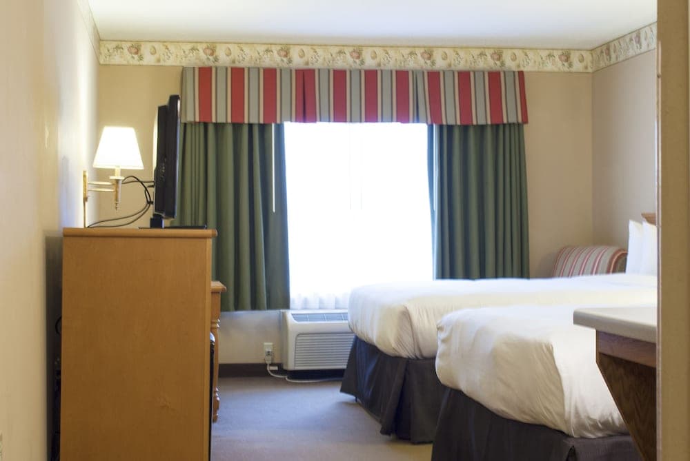 Country Inn & Suites by Radisson, Cedar Falls, IA gallery photo in Cedar Falls, IA — image 34
