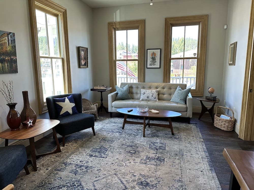 Tahoe Star Hotel property views in Truckee, CA — gallery photo 3