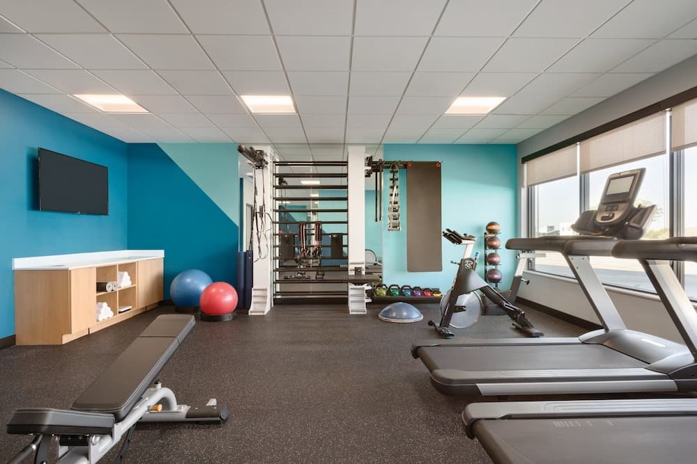 avid hotel Fayetteville West by IHG gallery photo in Fayetteville, AR — image 5