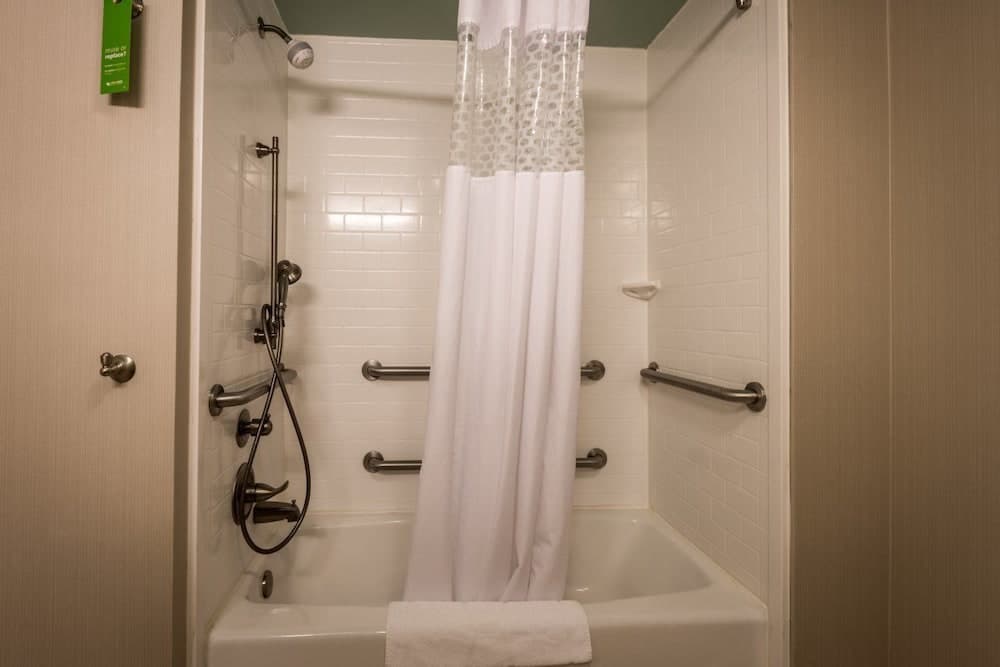 Hampton Inn & Suites Gulfport I-10 gallery photo in Gulfport, MS — image 71