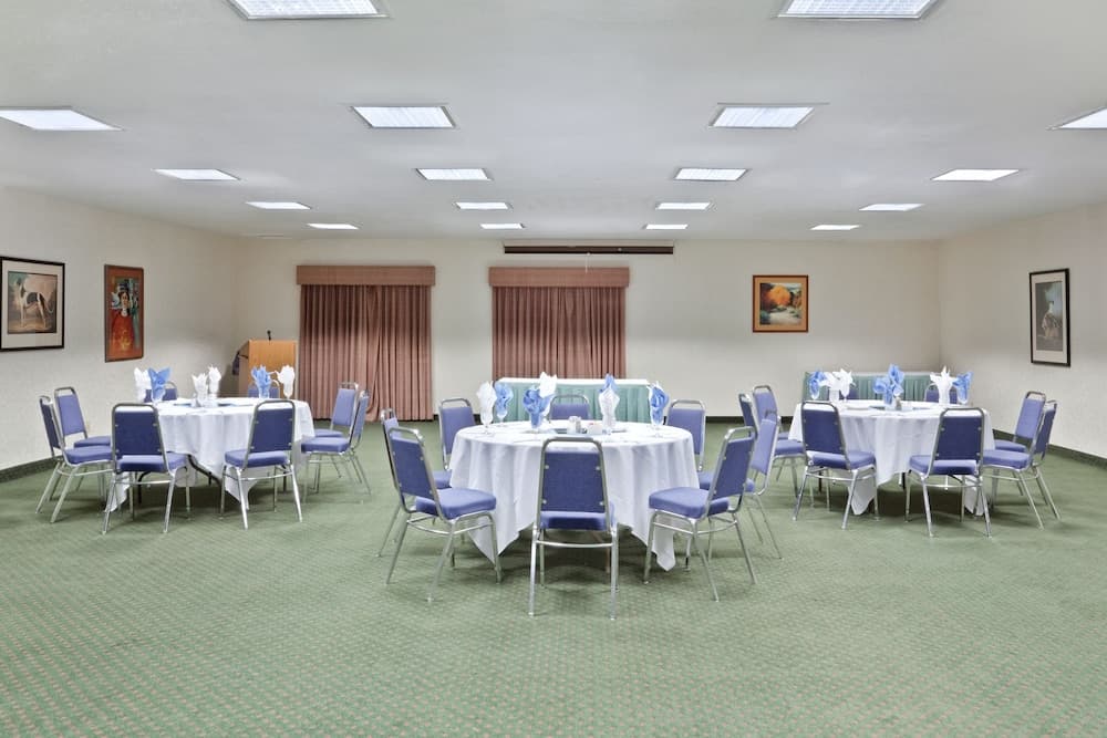 Ramada by Wyndham Kent Seattle Area gallery photo in Kent, WA — image 10