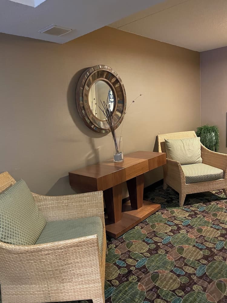 Iris Hotel Cape Cod gallery photo in Falmouth, MA — image 43