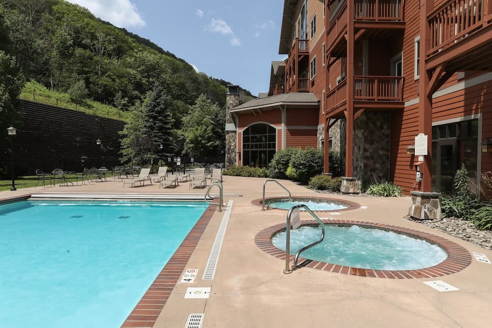Kaatskill Mountain Club & Condos by Vail Resorts gallery photo in Hunter — image 77