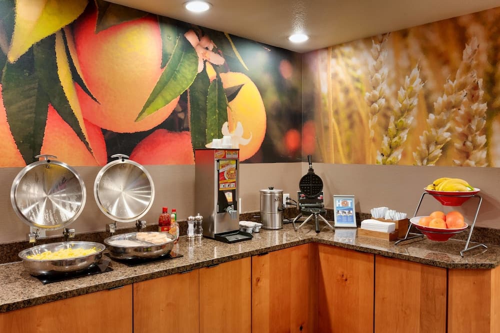 Fairfield Inn by Marriott Salt Lake City Draper interior in Draper, UT — gallery photo 2