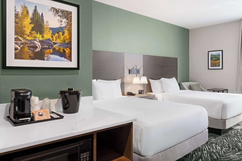 La Quinta Inn And Suites By Wyndham Lincoln gallery photo in Lincoln, CA — image 17
