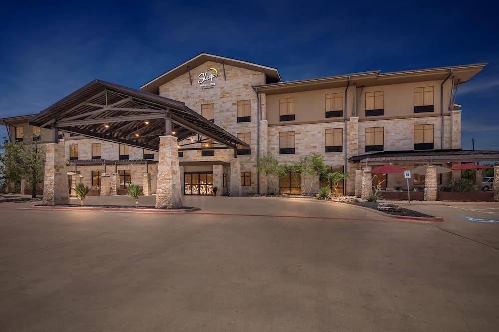 Sleep Inn & Suites Dripping Springs - Austin Area gallery photo in Dripping Springs, TX — image 14