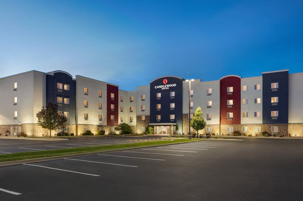 Candlewood Suites Springfield North, an IHG Hotel gallery photo in Springfield, IL — image 19
