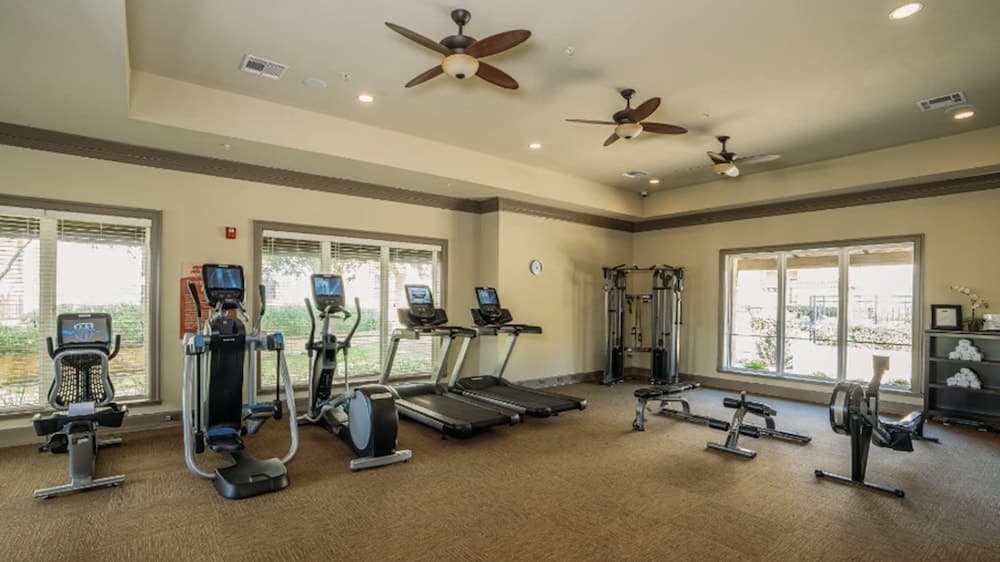Westpointe Drive Apartments by Landing gallery photo in New Braunfels, TX — image 15