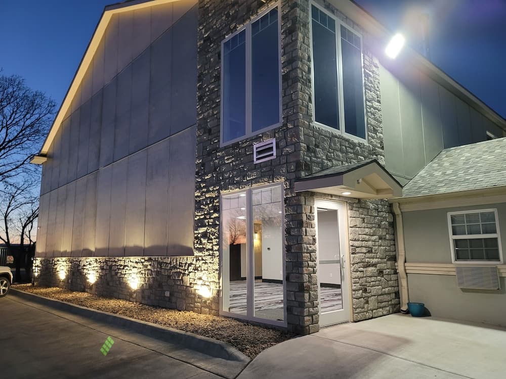 Best Inn Motel exterior or lobby in Salina, KS — main listing photo