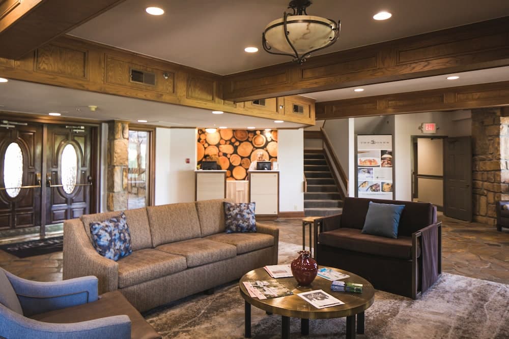 The Ridges Resort on Lake Chatuge interior in Hiawassee, GA — gallery photo 2