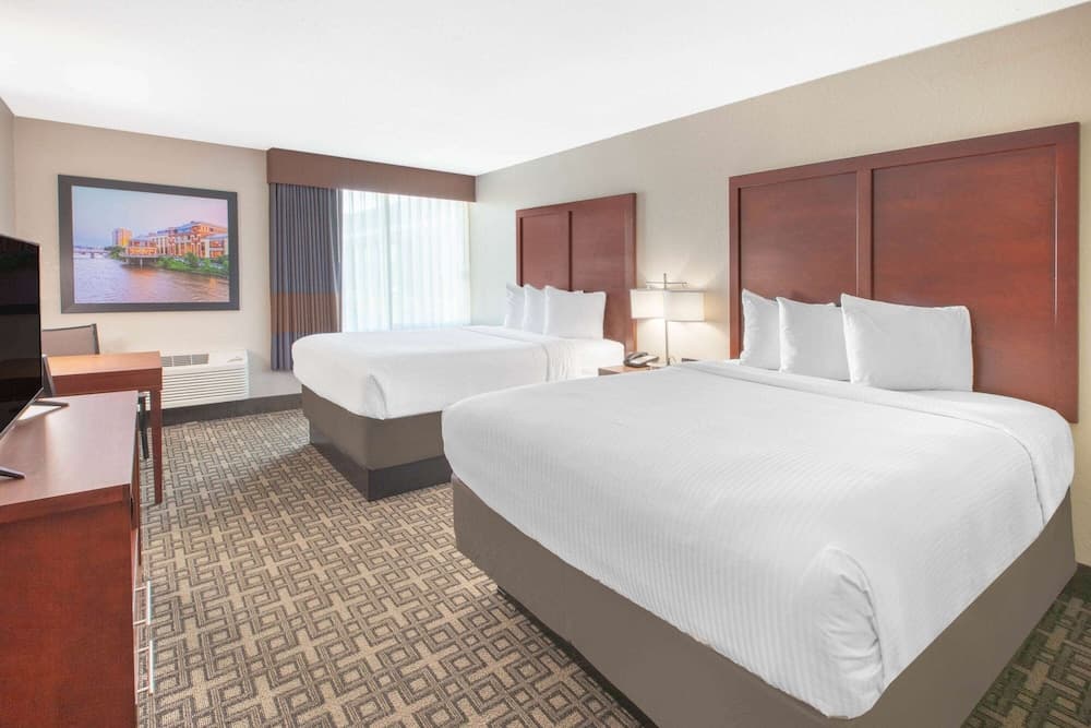 Baymont Inn & Suites Grand Rapids Near Downtown property views in Grand Rapids, MI — gallery photo 3
