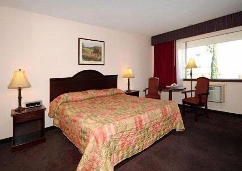 Quality Inn & Suites Cameron Park Shingle Springs gallery photo in Shingle Springs, CA — image 22