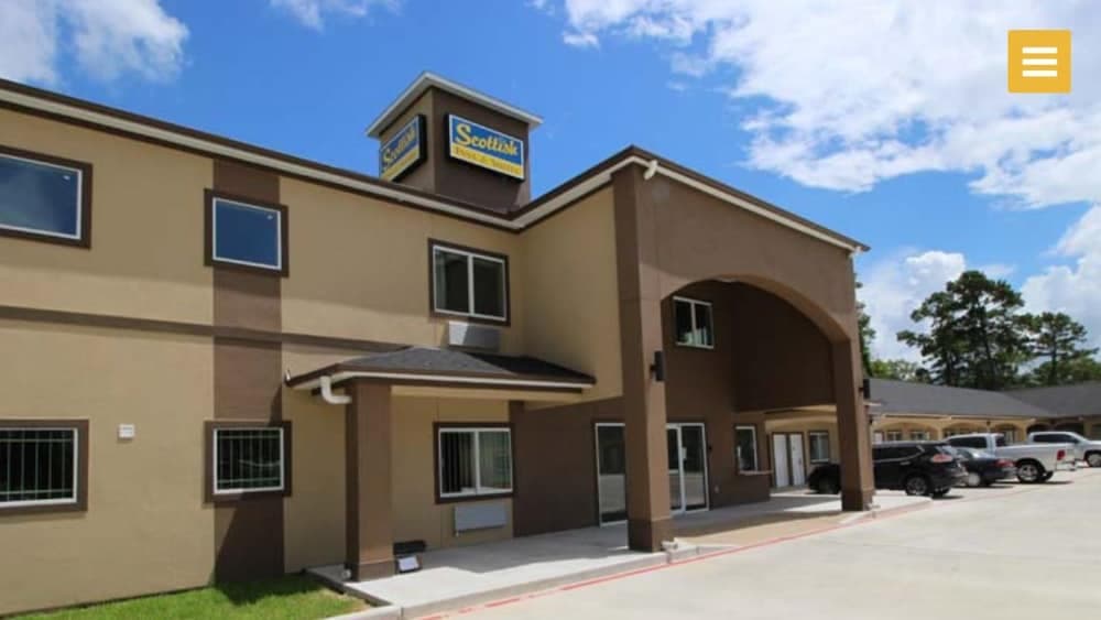 Scottish Inn & Suites interior in Baytown, TX — gallery photo 2