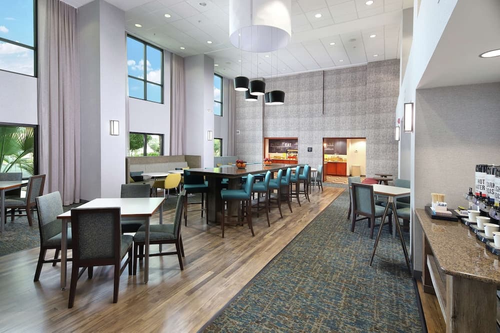 Hampton Inn & Suites Tucson East/Williams Center property views in Tucson, AZ — gallery photo 3