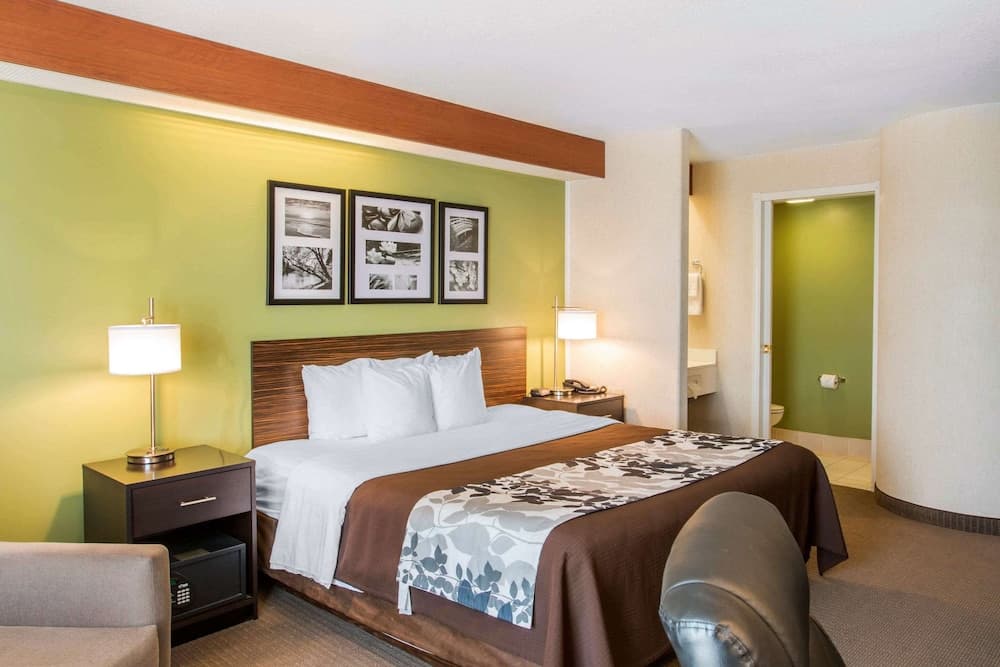 Sleep Inn & Suites Oregon - Toledo gallery photo in Oregon, OH — image 41