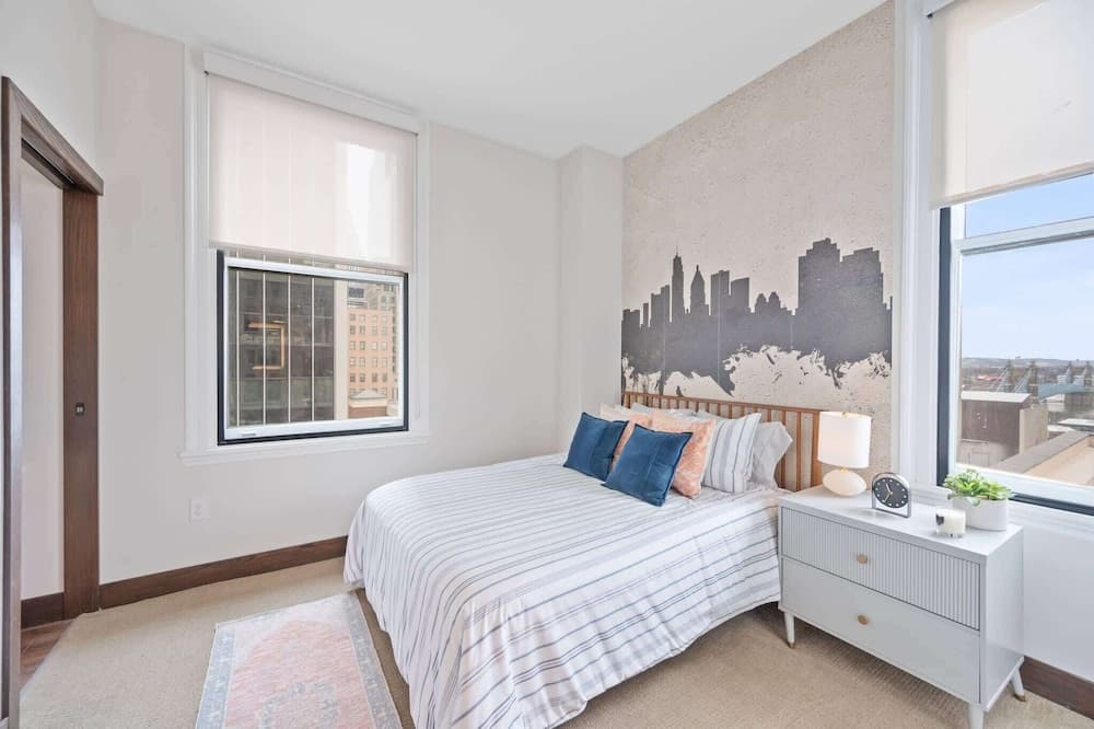 CozySuites - Sky Central interior in Cincinnati, OH — gallery photo 2