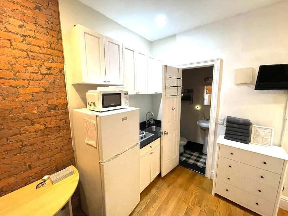 Nest Aparthotel Manhattan interior in New York, NY — gallery photo 2