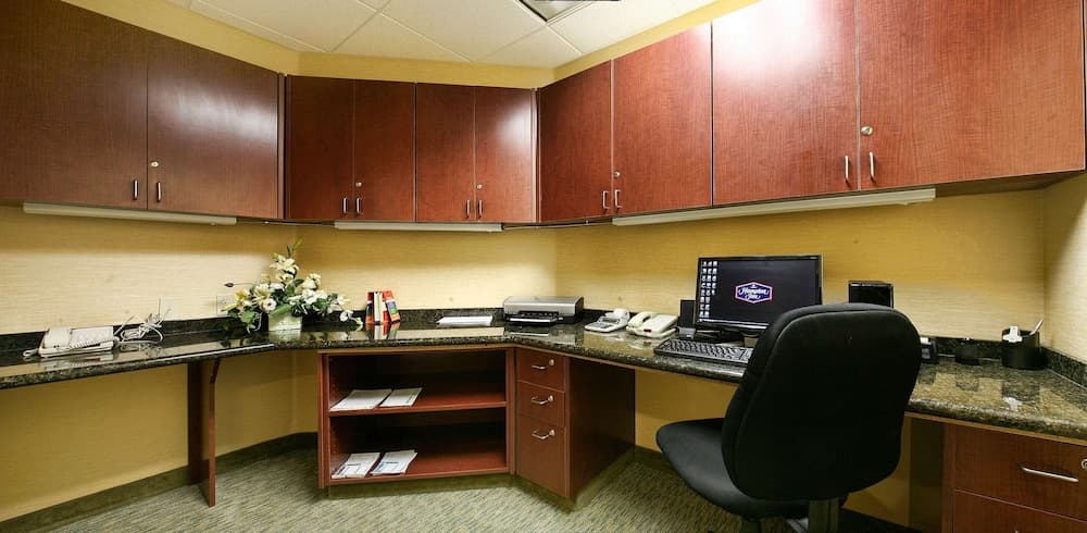 Hampton Inn Brentwood gallery photo in Brentwood, CA — image 11