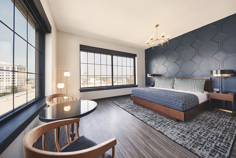 Hotel Vandivort gallery photo in Springfield, MO — image 52