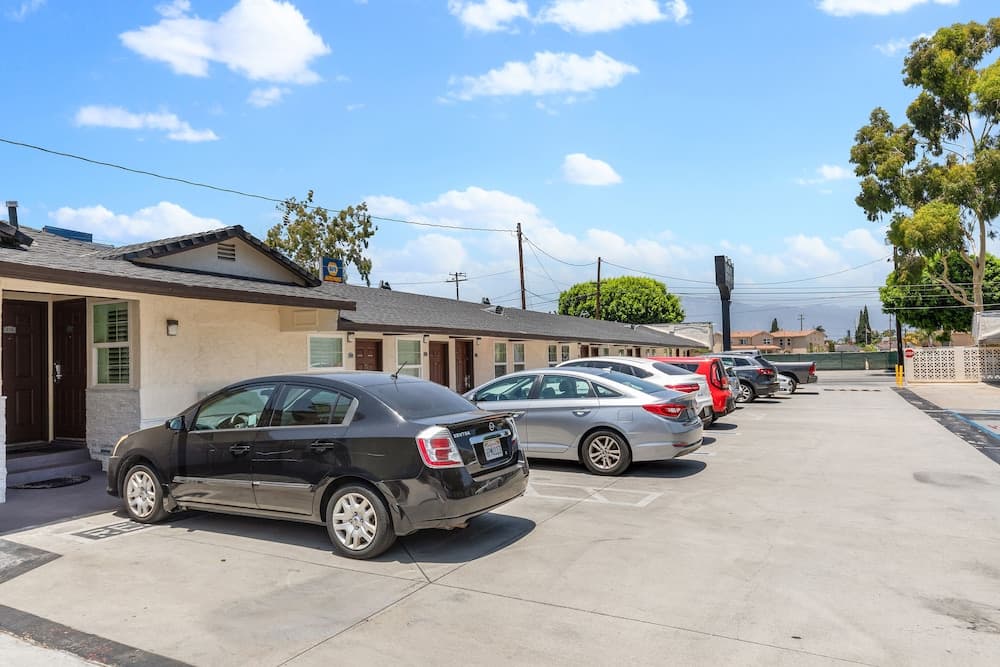 Le Blanc Inn & Suites gallery photo in El Monte, CA — image 18