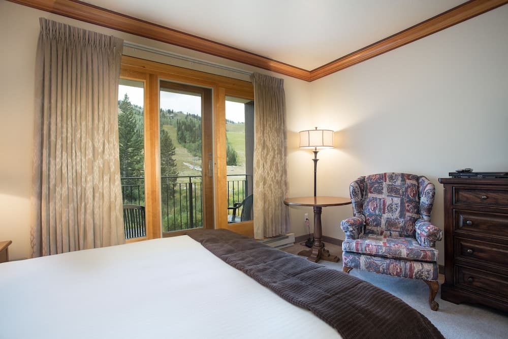 The Inn at Solitude property views in Solitude, UT — gallery photo 3