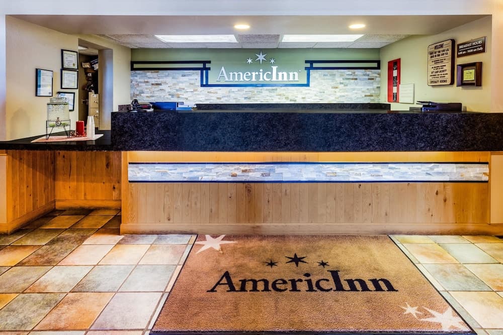 AmericInn by Wyndham Hampton interior in Hampton, IA — gallery photo 2